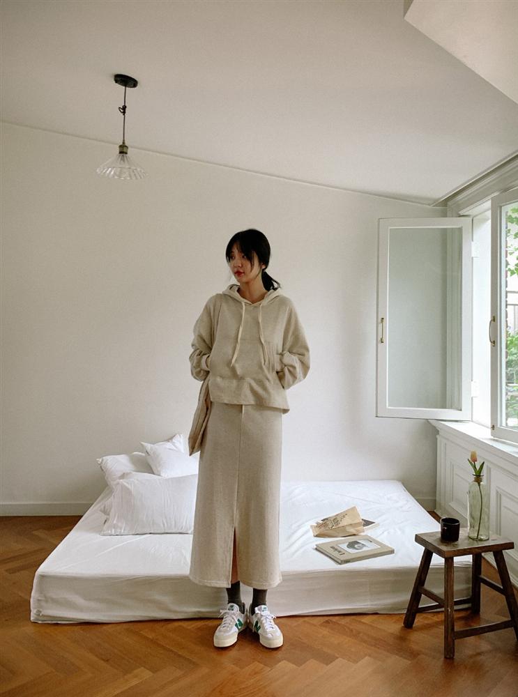 5 cặp chân váy + giày được hội sành mặc áp dụng nhiều nhất mùa lạnh vì giúp style lên tầm một cao mới-10