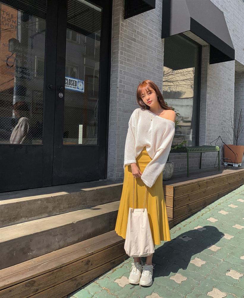 5 cặp chân váy + giày được hội sành mặc áp dụng nhiều nhất mùa lạnh vì giúp style lên tầm một cao mới-12