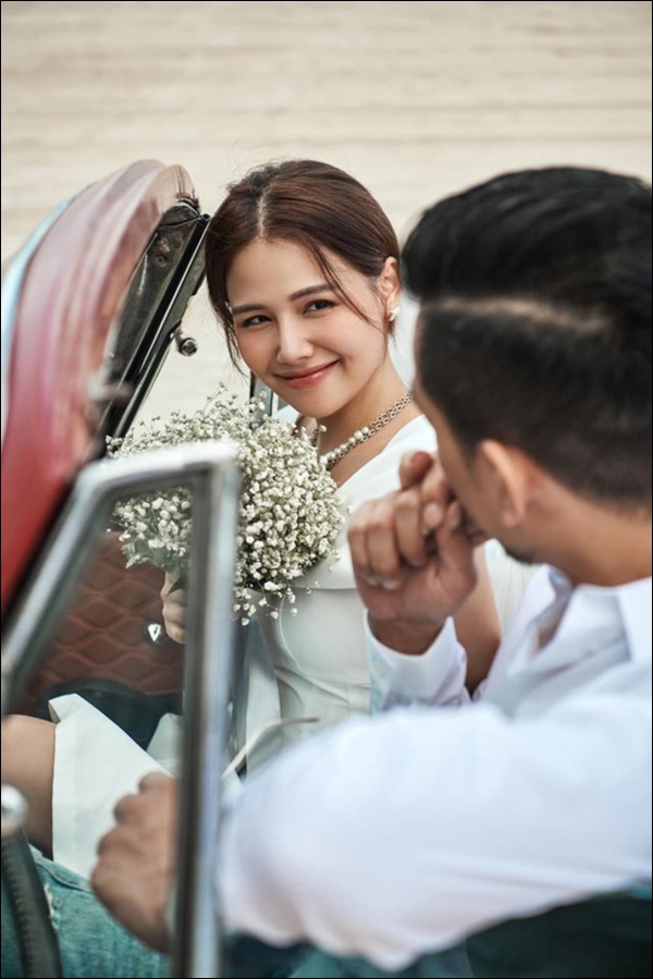 Dù tổ chức rầm rộ hoành tráng hay kín bưng giản dị, đây chính là 7 đám cưới đình đám nhất năm 2020-3