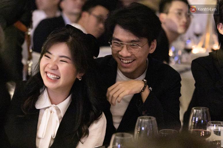 Hot: PewPew cầu hôn bạn gái, dân tình sắp có đám cưới để hóng rồi!-1