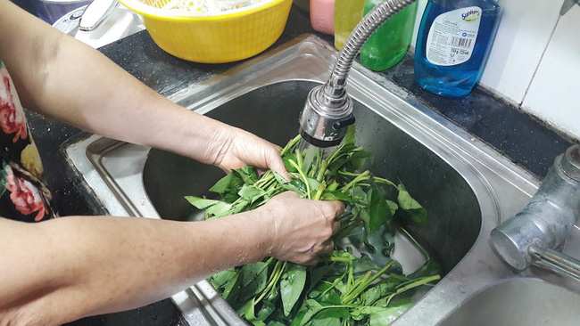Mở hay đậy vung khi luộc rau - đâu mới là cách làm thông thái?-2