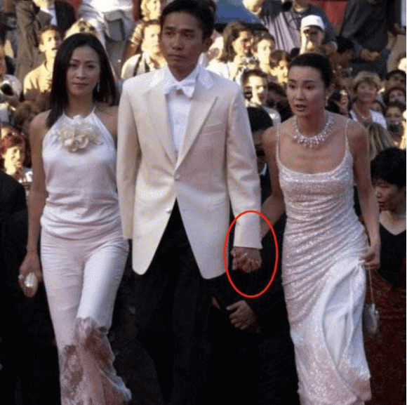 Trương Mạn Ngọc: Phía sau cuộc sống nghèo khổ, cô độc là sự thật khiến nhiều người không nghĩ đến-17