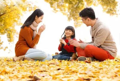 Nửa đêm đi ngang qua phòng con gái, bà mẹ giật mình khi nghe thấy âm thanh nhạy cảm phát ra từ phòng con, hành động sau đó của người mẹ mới thật đáng nể!-3