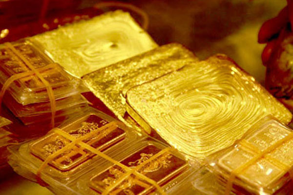 Giá vàng hôm nay 26/12: Tăng suốt tuần, áp sát 56 triệu/lượng-2