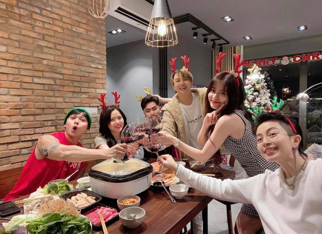 Sau nhiều lần né tránh, cuối cùng Gil Lê cũng chịu công khai ảnh bên Hoàng Thùy Linh-1