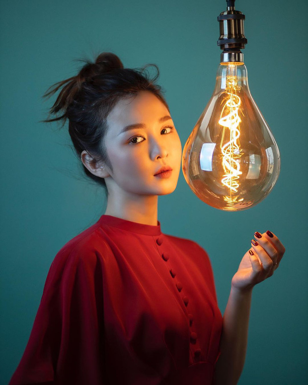 Bùng nổ nhan sắc gái xinh trên MXH đêm Giáng sinh, ai cũng tranh slot sống ảo xem mà ghiền-6