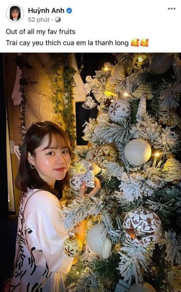 Huỳnh Anh - tình cũ Quang Hải khoe quà tặng đêm Giáng sinh, ngầm xác nhận đã có người yêu mới?-2