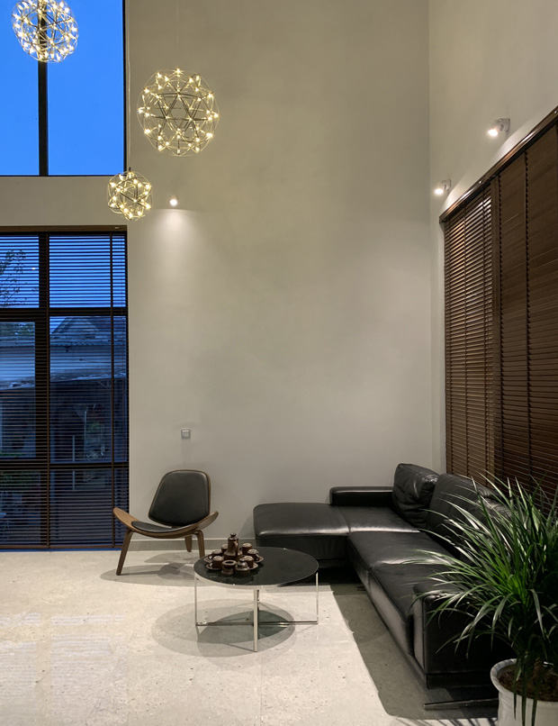 Đầu tư 2,8 tỷ, con trai kiến trúc sư xây tặng bố mẹ ngôi nhà đẹp như biệt thự ở Hà Tĩnh-7