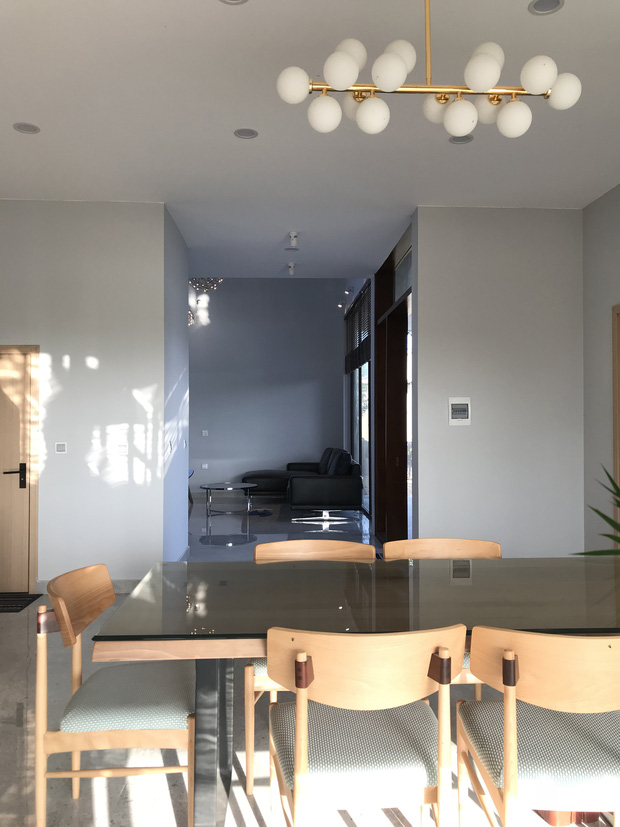 Đầu tư 2,8 tỷ, con trai kiến trúc sư xây tặng bố mẹ ngôi nhà đẹp như biệt thự ở Hà Tĩnh-9