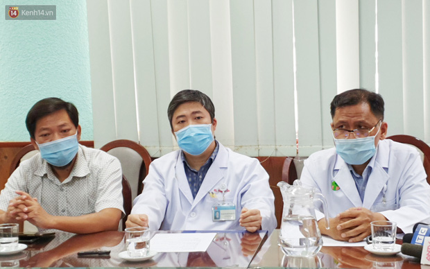 Người mẹ có con trai 4 tuổi bị đâm xuyên mắt, xuất huyết não: Cha mới chết 4 tháng, giờ con làm sao em không sống nổi-10