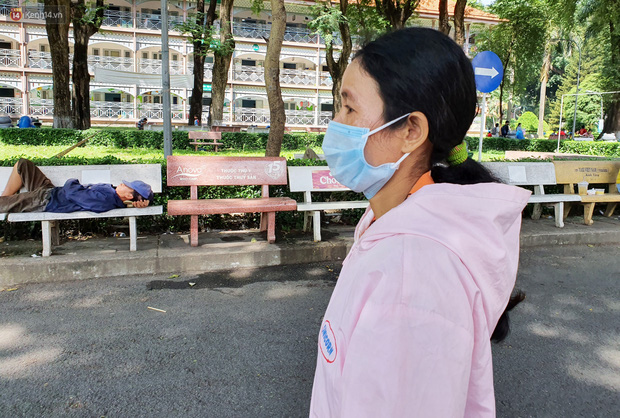 Người mẹ có con trai 4 tuổi bị đâm xuyên mắt, xuất huyết não: Cha mới chết 4 tháng, giờ con làm sao em không sống nổi-14