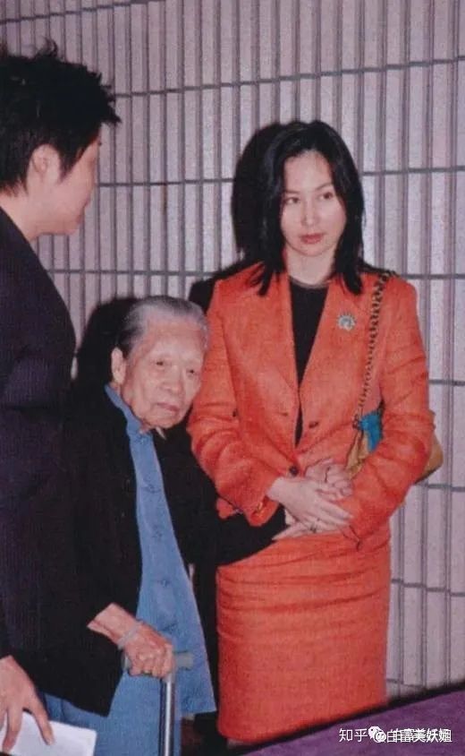 Bảo mẫu trong gia tộc Vua sòng bài Macau: Người may mắn trúng số gần 90 tỷ đồng, người được cô chủ yêu thương hơn mẹ ruột-4