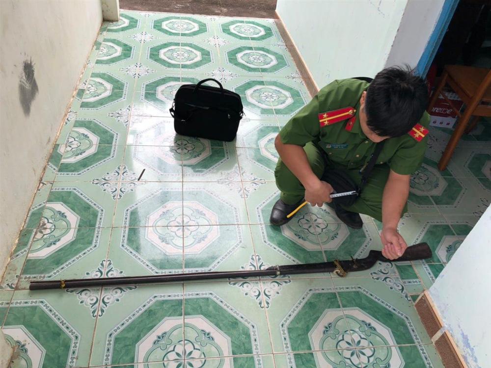 Cháu bé 10 tuổi dùng súng bắn 3 người chỉ vì chị gái hay la mắng-2