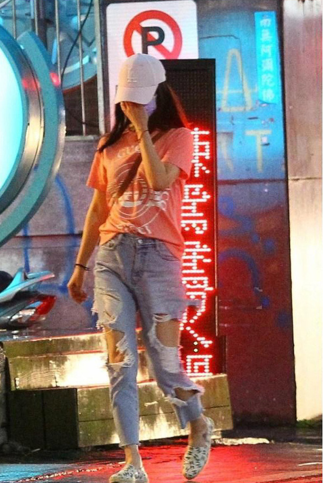 2 nàng Hạ Tử Vy Lâm Tâm Như - Mã Y Lợi: Người đen tình đỏ nghiệp, kẻ thị phi rợp trời nhưng đều bị cắm sừng tức tưởi-21