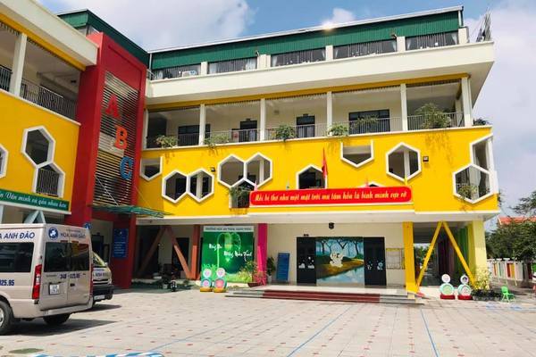 Nhìn lại những vụ giáo viên đánh tát đến cắn, nhốt trẻ mầm non gây chấn động năm 2020: Người bị nghỉ việc lập tức, người cầu xin tha thứ-2