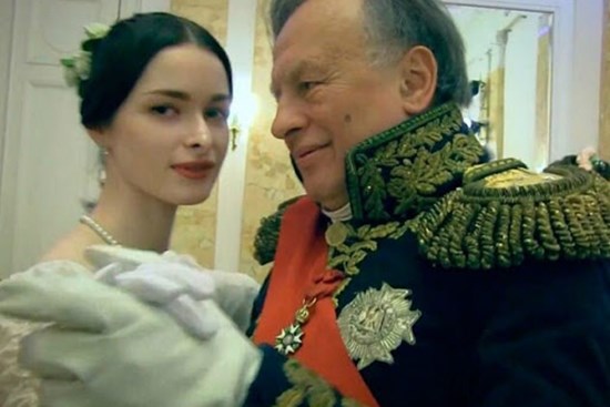 Chiếc ba lô đẫm máu hé lộ mối tình lệch lạc của giáo sư có tiếng với người tình kém 39 tuổi và cái kết cuối cùng dành cho kẻ cuồng loạn