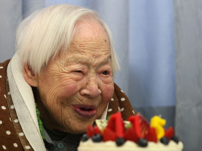 Bữa ăn của 7 người sống thọ trên 100 tuổi, hóa ra toàn những món ăn rất bình dân-1