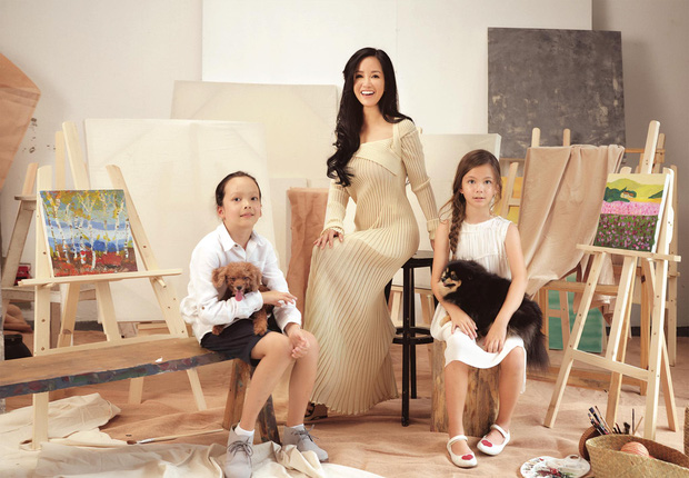 Cặp nhóc tỳ sinh đôi của Hồng Nhung: 8 tuổi thạo 3 thứ tiếng, được cho học toàn môn thượng lưu, xem học phí mỗi năm mà choáng-1