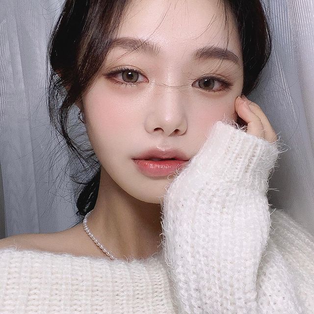 Chăm da cấp tốc cuối năm: Làm đúng 3 bước này là da được thay mới, mướt mát căng mịn như sương-1