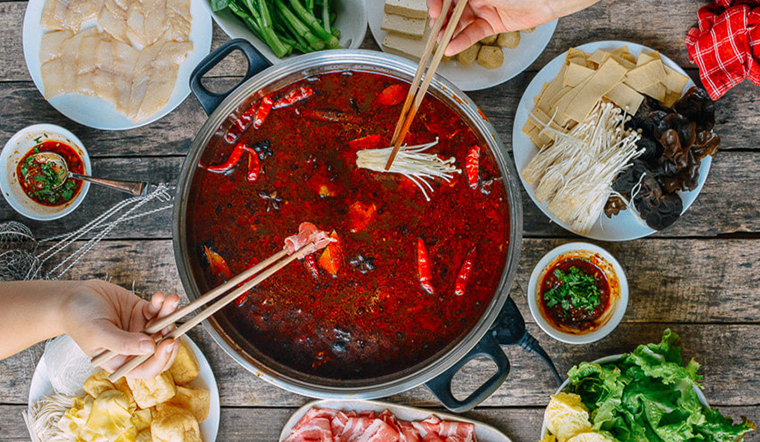 7 kiểu ăn lẩu độc khủng khiếp mà người Việt cần phải từ bỏ ngay trước khi làm hại dạ dày, khoang miệng và thực quản-6