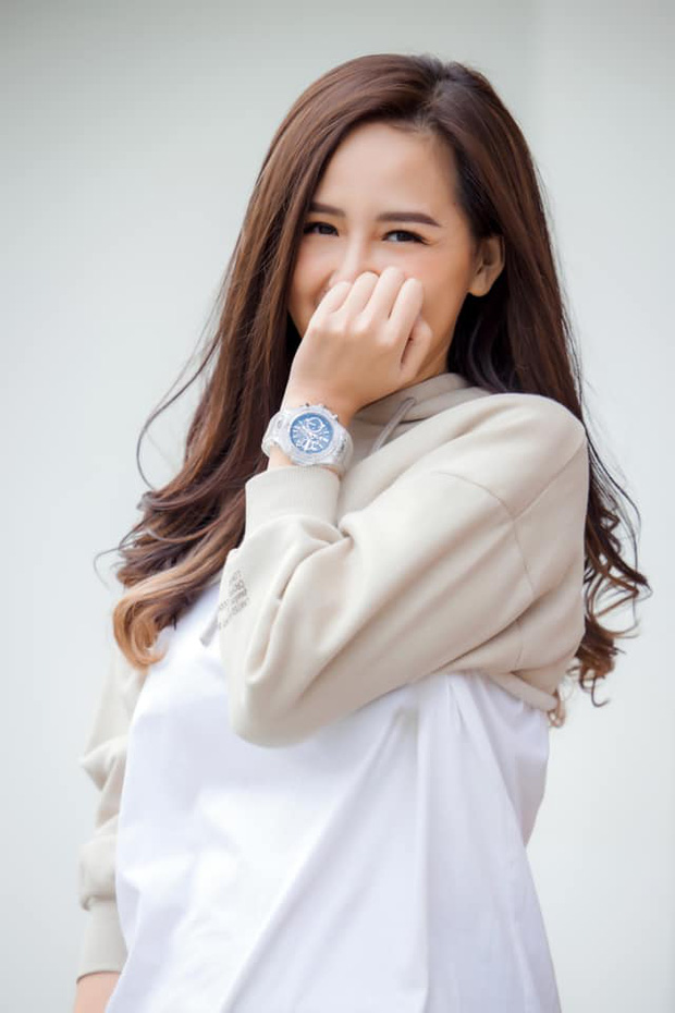 Hậu bị chỉ trích vì ăn mặc phản cảm, Mai Phương Thuý có pha bẻ lái” xoay 180 độ gây ngỡ ngàng!-2
