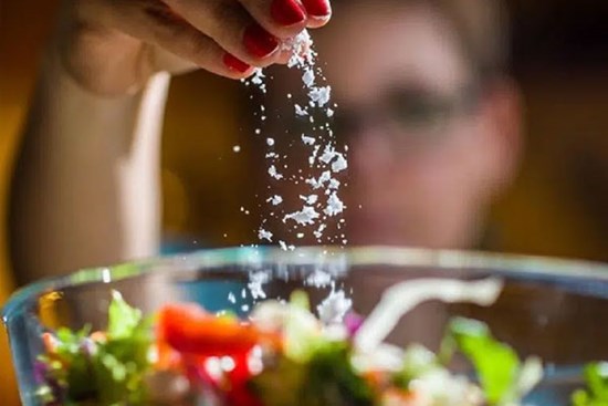 Muốn nấu ăn ngon đầu tiên phải biết cách nêm gia vị, các mẹ có chắc mình đã làm chuẩn chưa?