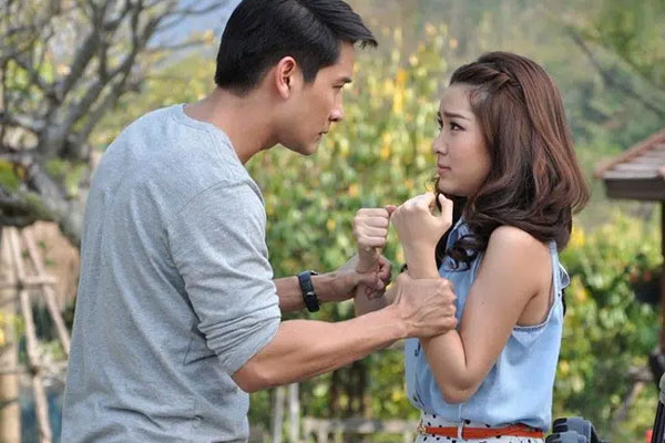 Anh trai vừa cưới vợ được 1 tháng thì mẹ bỗng xin đến ở với vợ chồng tôi, khi bà lúng túng kể lý do, tôi sốc đến cạn lời-2