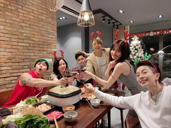 Cặp đôi Vbiz được fan tích cực đẩy thuyền: Hoàng Thùy Linh - Gil Lê ngày càng bạo” cũng chưa bằng Noo Phước Thịnh - Mai Phương Thúy công khai là vợ chồng”-9