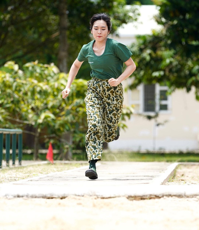 Tiếp tục bị ném đá vì quá công chúa tại Sao Nhập Ngũ, Khánh Vân có hành động bất ngờ trên Instagram-4