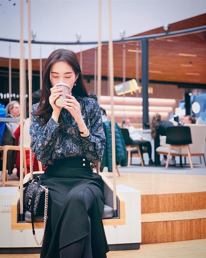 Đây là 4 mẫu chân váy tủ của các mỹ nhân Việt, chị em sắm theo thì sẽ mặc đẹp và sang mọi lúc mọi nơi-12