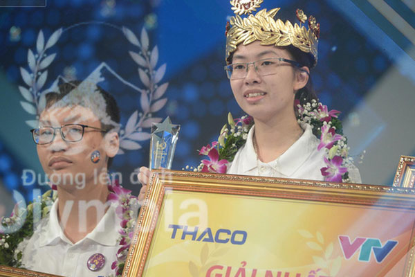 Quán quân Olympia gây tranh cãi nhất: Ngoại hình lột xác xinh bất ngờ, ghi 1 dòng trên profile được khen khiêm tốn quá!-7