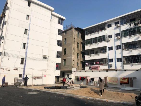 4 mẹ con bỗng nhiên đột tử, thủ phạm giết người có thể nằm ngay trong phòng tắm của các gia đình mà không biết-1