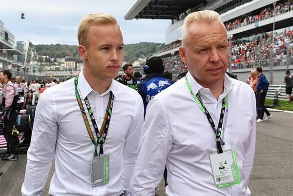 Con trai tỷ phú Nga sắp tan vỡ sự nghiệp chỉ bởi phút nghịch dại với bạn gái nhưng lời trần tình của nạn nhân lại gây xôn xao hơn-1