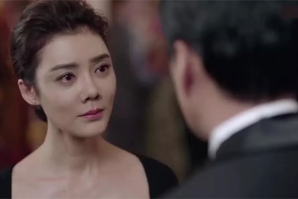 Khách sáo mời chồng cũ ở lại ăn cơm, ngờ đâu anh ngồi ăn lấy ăn để và thốt lên một câu khiến tôi choáng váng-2