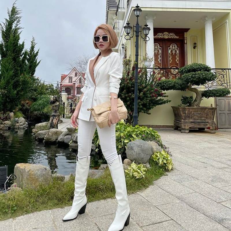 Hot girl Trâm Anh rạng rỡ đón sinh nhật tuổi 25: Một lần tới nhân gian, phải sống đời rực rỡ-3