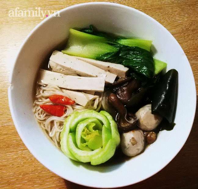 Ngày Rằm muốn ăn chay đơn giản thì thử ngay món mỳ nấm cay ngon hết cỡ này nhé!-6