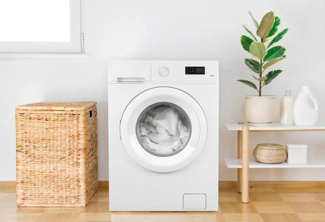 Nhà bạn đã sử dụng đồ điện trên 10 năm? Đừng cố sửa chữa nếu chúng bị hỏng bởi những đồ điện quá tuổi này tiềm ẩn nguy cơ vô cùng lớn-2