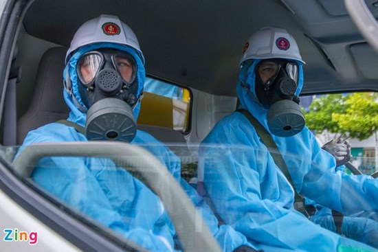 Người phụ nữ đi cùng bệnh nhân 1440 dương tính với SARS-CoV-2