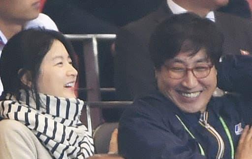 Ngỡ ngàng trước nhan sắc bị thời gian bỏ quên của chồng Lee Young Ae dù gần 70 tuổi-3
