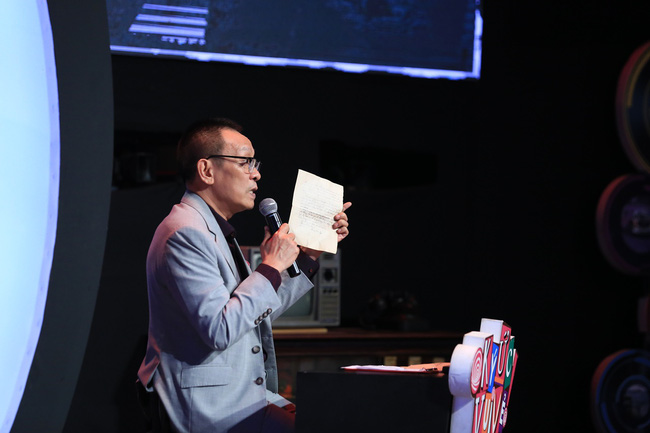 Ký ức vui vẻ: BTV Quang Minh xuất hiện, khiến Lại Văn Sâm lặng người vì câu chuyện về lá thư kỳ lạ-1