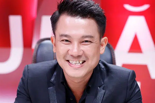 Hình ảnh cuối cùng của ca sĩ Vân Quang Long - cựu thành viên 1088 trước khi qua đời: Xót xa khoảnh khắc tươi cười với con gái!-4