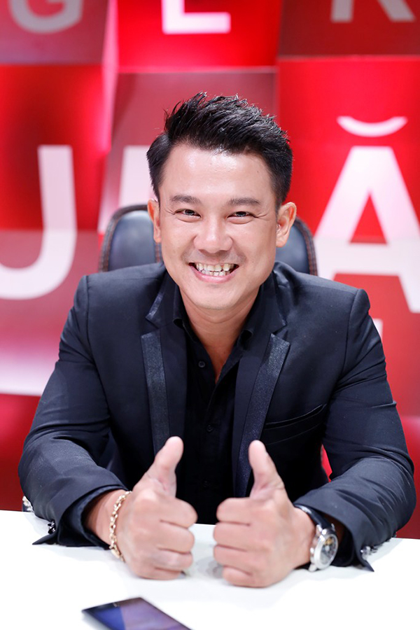 Vợ của ca sĩ Vân Quang Long đang tìm cách đưa thi hài chồng về Việt Nam-1