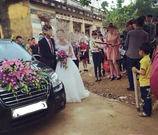 Người yêu cũ đến dự đám cưới và những hành động phá bĩnh oái oăm, bảo sao cứ bị gọi là cái gì đó rất hãm”-9