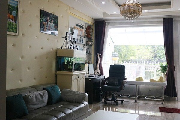 Khám phá căn biệt thự khang trang của vợ chồng Ưng Hoàng Phúc-3