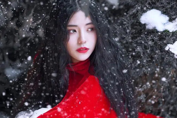 Nữ nhân sinh ngày âm lịch này, trời sinh khí chất cao cao tại thượng, tám phương tứ hướng đều là quý nhân, cuộc sống năm 2021 thịnh vượng-4