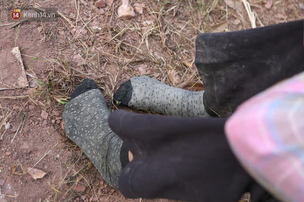 Người cha một mắt, một tay” chật vật nuôi 3 đứa con thơ: Mình ít học nên thiệt thòi rồi, giờ bằng mọi giá sẽ cho các con đi học đầy đủ”-3