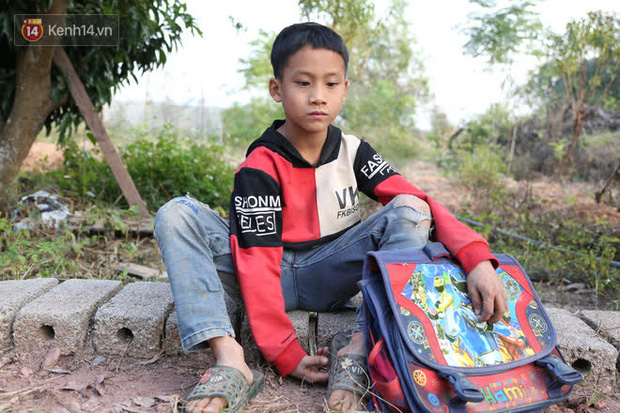 Người cha một mắt, một tay” chật vật nuôi 3 đứa con thơ: Mình ít học nên thiệt thòi rồi, giờ bằng mọi giá sẽ cho các con đi học đầy đủ”-5