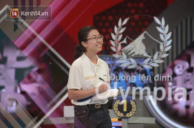 Quán quân Olympia gây tranh cãi nhất: Ngoại hình lột xác xinh bất ngờ, ghi 1 dòng trên profile được khen khiêm tốn quá!-1