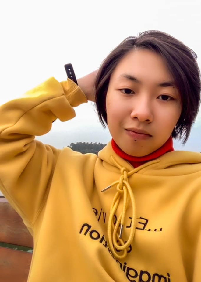 Quán quân Olympia gây tranh cãi nhất: Ngoại hình lột xác xinh bất ngờ, ghi 1 dòng trên profile được khen khiêm tốn quá!-2