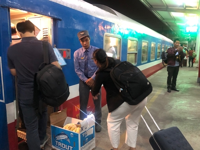 Giá cao, vé tàu Tết ế hàng chục nghìn chỗ-1